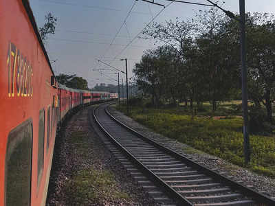 Tilting Trains: త్వరలో భారత్‌లో 100 టిల్టింగ్ ట్రైన్లు.. వీటి ప్రత్యేకత ఏమిటో తెలుసా?