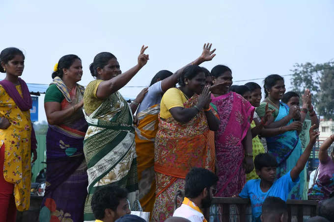 వైసీపీ చేస్తున్న ప్రచారంలో నిజం లేదు.. ఆపేసే ప్రసక్తే లేదని చంద్రబాబు క్లారిటీ