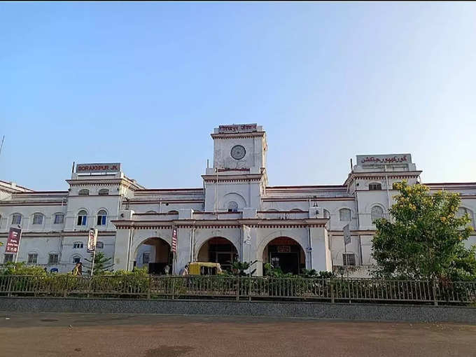 गोरखपुर जंक्शन रेलवे स्टेशन का इतिहास -