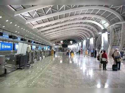 Mumbai Airport: मोठी बातमी : मुंबई विमानतळावरील सर्व व्यवहार अचानक ठप्प, कारण अस्पष्ट