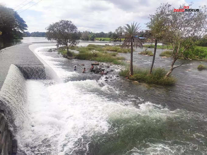 ​ಬಲಮುರಿ ಫಾಲ್ಸ್‌