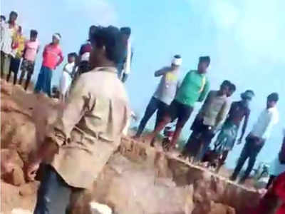Chhattisgarh: छत्तीसगढ़ के जगदलपुर में बड़ा हादसा, खदान धंसने से सात मजदूरों की मौत, कई हैं दबे