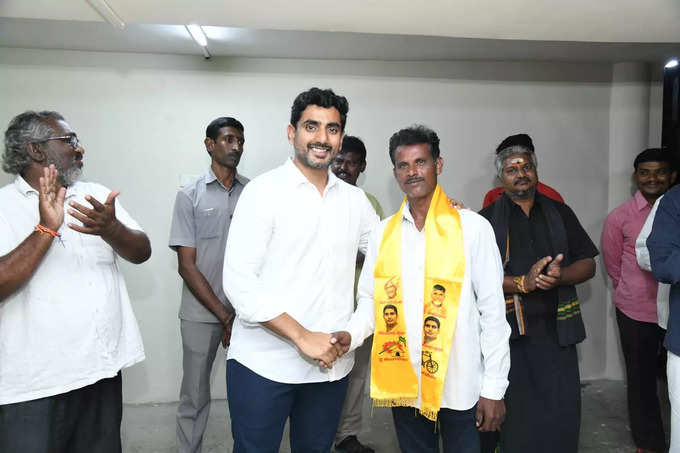 నారా లోకేష్ ఆధ్వర్యంలో వైసీపీ నుంచి టీడీపీలోకి చేరికలు