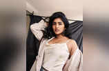Eesha Rebba: கிளாமரில் கலக்கும் பிகில் பட நடிகை: ஈஷா ரெப்பாவின் ஹாட் கிளிக்ஸ்..!
