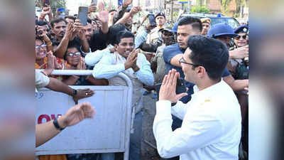 Abhishek Banerjee Suvendu Adhikari: কাঁথিতে সভার আগে জনসংযোগ, শুভেন্দুর পাড়ায় বাড়ি বাড়ি ঘুরলেন অভিষেক