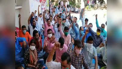 UP Electricity Employees Strike: यूपी में बिजली कर्मचारियों की हड़ताल खत्म, ऊर्जा मंत्री संग बैठक के बाद फैसला