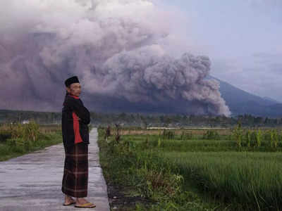 Mount Semeru Eruption: इंडोनेशिया के माउंट सेमेरू में फिर ज्वालामुखी विस्फोट, हवा में उठा राख का विशाल गुबार