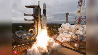 अंतरिक्ष में इंसान को भेजने वाला भारत का पहला मिशन गगनयान अधर में लटका, ISRO ने साधी चुप्पी, जानें पूरा मामला