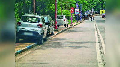 Bengaluru Footpath Parking : ಫುಟ್‌ಪಾತ್‌ ಪಾರ್ಕಿಂಗ್‌ ತಡೆಗೆ ದಂಡಾಸ್ತ್ರ: 300 ಪ್ರಕರಣ ದಾಖಲು