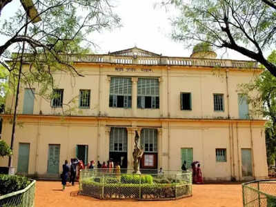 Visva Bharati University: মেলেনি বেতন-পেনশনও, সমস্যায় বিশ্বভারতীর অবসরপ্রাপ্ত অধ্যাপক-শিক্ষাকর্মীরা