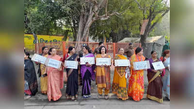Indore: नन्हीं बेटियों का फैशन शो बर्दाश्त नहीं, सड़कों पर उतरीं सैकड़ों महिलाएं बोलीं- बच्‍चों पर हो रहा गलत असर