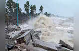 Cyclone Alert in Bay of Bengal : শক্তি বাড়াচ্ছে সাইক্লোন মনদৌস, শীতের মাঝেই ঝড় বৃষ্টির পূর্বাভাস