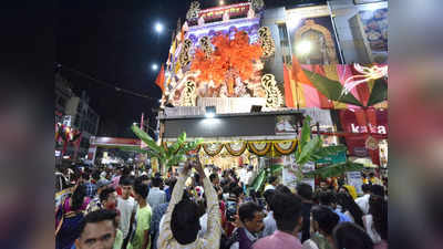 पुण्यात दत्तजयंती उत्साहात साजरी, दत्तमंदिराचे १२५ वे वर्ष, पायथ्यापासून कळसापर्यंत फुलांची आरास