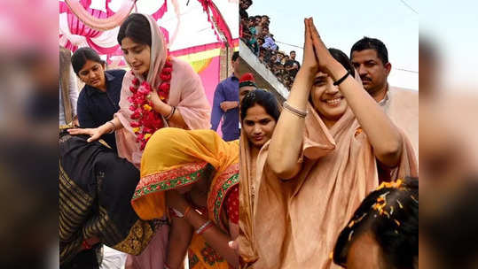 मैनपुरी चुनाव की 30 अनदेखी तस्वीरें, जो बताती हैं कि डिंपल ने कैसे जीत लिया मुलायम का गढ़