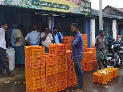 பழனி நகராட்சி காய்கறி கமிஷன் மண்டியில் சட்ட விரோத பண வசூல் - வியாபாரிகள் குற்றச்சாட்டு