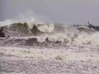 Cyclone Mandous తీరం దాటింది.. ఈ ఆరు జిల్లాల్లో భారీ వర్షాలు