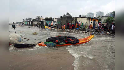Cyclone Mandous: चक्रवात मंडूस ने ली 5 की जान, हजारों ने ली शेल्टर होम में शरण