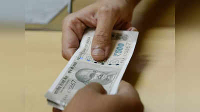 Moradabad News: दाखिल खारिज के लिए मांगे 10 हजार, एंटी करप्शन ने लिपिक को पैसे लेते पकड़ा