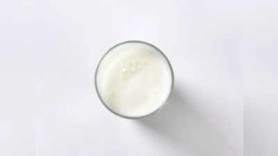 दूध के साथ कभी ना खाएं 5 चीजें, Ayurveda Dr. ने कहा- मिलने से बनता है जहर