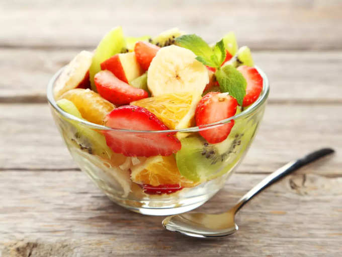 बुरी आदत 4: नाश्ते में बहुत ज्यादा फल खाना