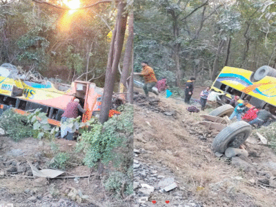 Sonbhadra Accident : सोनभद्र में 90 यात्रियों से भरी बस अनियंत्रित होकर पलटी, 15 यात्री हुए घायल