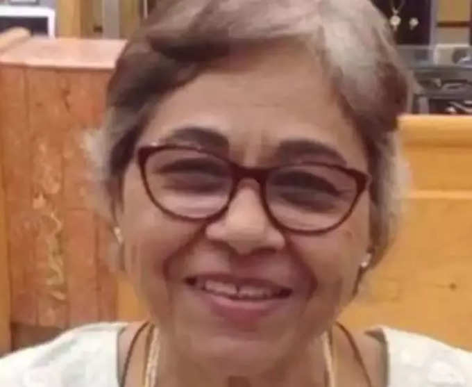 நடிகை வீணா கபூர்