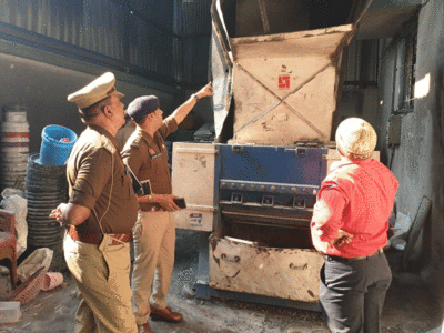 कानपुर में दर्दनाक हादसा... फैक्टरी में ग्लाइंडर फटने से 2 मजदूर झुलसे, एक की हालत गंभीर