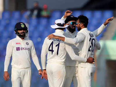 India vs Bangladesh : বাকী আর ৪ উইকেট, চট্টগ্রাম টেস্টে জয়ের অপেক্ষায় টিম ইন্ডিয়া 