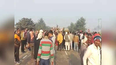 शहीद के पार्थिव शरीर को नहीं मिली अंतिम संस्कार के लिए जमीन, ग्रामीणों का भड़का आक्रोश, एनएच 93 किया जाम