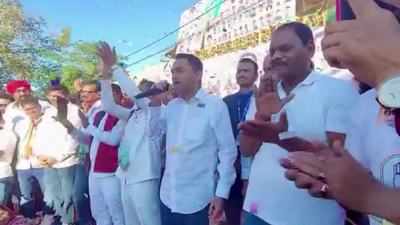 VIDEO: कांग्रेस सांसद नकुलनाथ ने कहा- भारत जोड़ो यात्रा से ज्यादा भीड़ मेरी रैली में