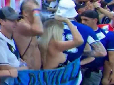 Argentina topless fan: बुर्के वाले देश में उतारा ब्रा, अब खा रही हैं जेल की हवा, स्टेडियम में टॉपलेस होना पड़ा महंगा!