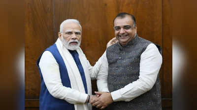 PM Modi: रामपुर में कमल खिलाने वाले BJP विधायक आकाश सक्सेना की पीएम मोदी से मुलाकात, जानिए बैठक में क्या हुआ?