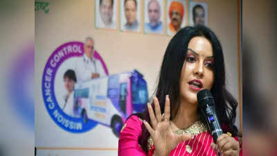 Amruta Fadnavis: ಗಾಂಧಿ ಜತೆ ಮೋದಿ ಕೂಡ ಭಾರತದ ರಾಷ್ಟ್ರಪಿತ!: ಫಡ್ನವಿಸ್ ಪತ್ನಿ ಅಮೃತಾ