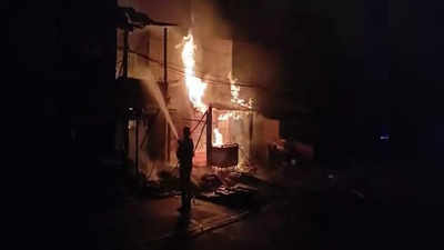 Sagar Fire Incident: সাগরে ভয়াবহ আগুন, পুড়ে ছাই ১২টি দোকান