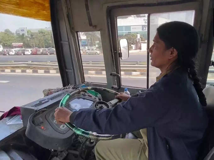 UPSRTC Driver Priyanka Sharma2