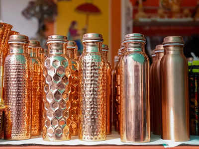 Copper Bottle में पानी पीना है फायदेमंद, साथ ही इन बातों का रखना होगा खास ध्‍यान