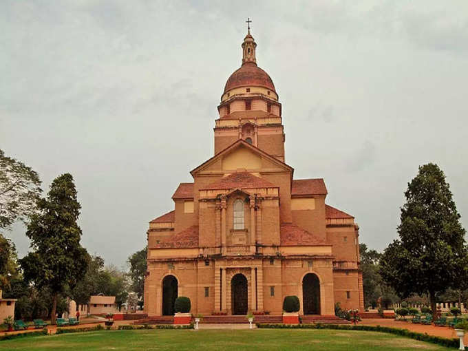 द कैथेड्रल चर्च ऑफ रिडेंपशन - The Cathedral Church Of The Redemption