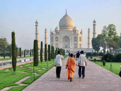 Covid 19 Test: नए साल पर पत्नी को ले जा रहे हैं Taj Mahal, जरा करा लें टेस्ट वरना दूर से ही रोक दिए जाएंगे