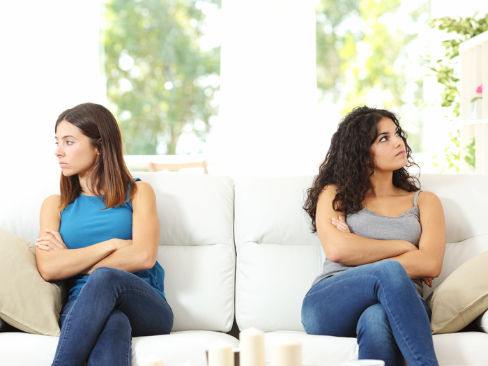 these 5 signs tell you that your sister-in-law hates you