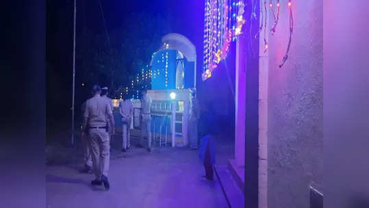 Church Vandalised చర్చిను ధ్వంసం చేసిన దుండగులు.. లోపలి జీసెస్ విగ్రహం కూడా 