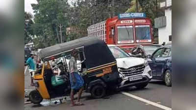 നവദമ്പതികൾ സഞ്ചരിച്ച കാർ നിയന്ത്രണം വിട്ട് അപകടത്തിൽപെട്ടു; അഞ്ച് പേർക്ക് പരിക്ക്