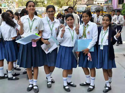 CBSE Board Exam 2023: सीबीएसई बोर्ड की 10वीं, 12वीं परीक्षा की डेटशीट जारी, इस लिंक से एक क्लिक में करें चेक