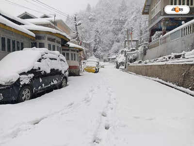 Sikkim Tourism : পর্যটকদের জন্য দুঃসংবাদ! নাগাড়ে তুষারপাতে বন্ধ নাথুলা-ছাঙ্গু লেক