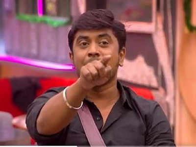 Bigg Boss Tamil 6: நீங்க நியாமானவன் மாதிரி காட்டிக்காதீங்க... விக்ரமனிடம் சீறிய அசீம்!