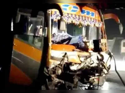 Gujarat Accident: गुजरात के नवसारी सड़क हादसे में 9 की मौत, मिनी बस और एसयूवी की टक्कर में 25 घायल