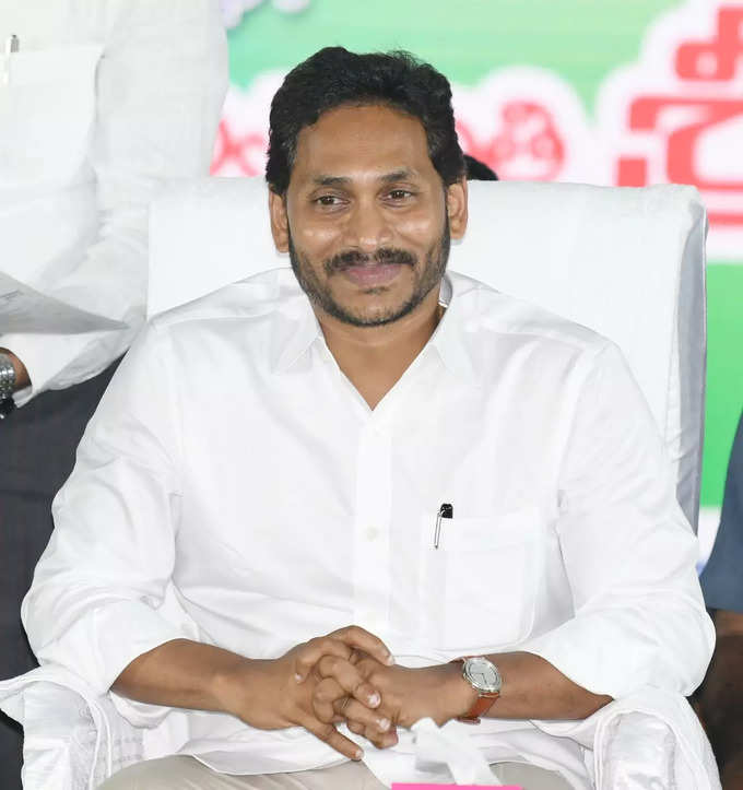 దటీజ్ సీఎం జగన్.. ఆ క్రేజ్ చూశారా