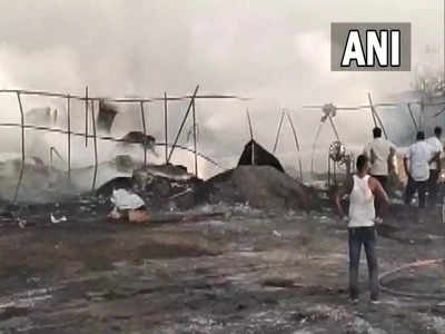 Solapur News: महाराष्ट्र के सोलापुर में पटाखा फैक्ट्री में विस्फोट के बाद लगी आग, 3 लोगों की मौत