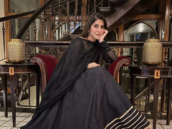 Kubra Khan : পাক নায়িকার চ্যালেঞ্জ