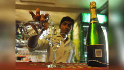 शराब के शौकीनों ने महाराष्ट्र सरकार को किया मालामाल, 23 करोड़ लीटर बिकी बीयर