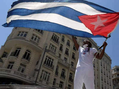 US Embassy in Cuba : अमेरिका ने क्यूबा स्थित दूतावास में बहाल कीं वीजा सेवाएं, देश छोड़ने के लिए बेकरार हैं हजारों लोग